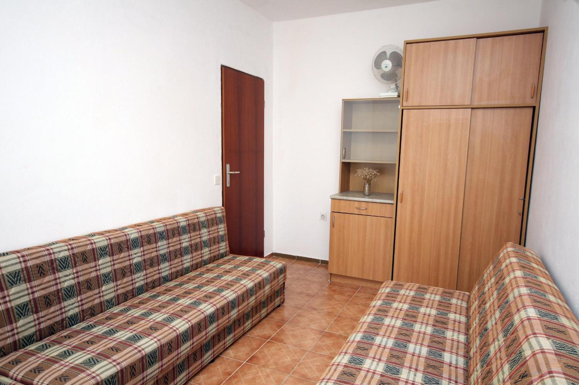 Apartments By The Sea Suha Punta, Rab - 5050 Kampor الغرفة الصورة